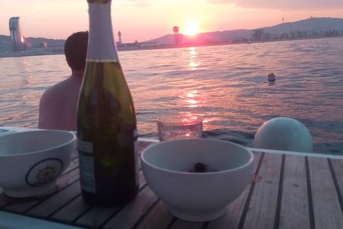 1h Refreshing Sailing Tour in Barcelona with Open Bar & Snacks - Skippers, Storytelling, and Why Max Nine People Changes Everything
