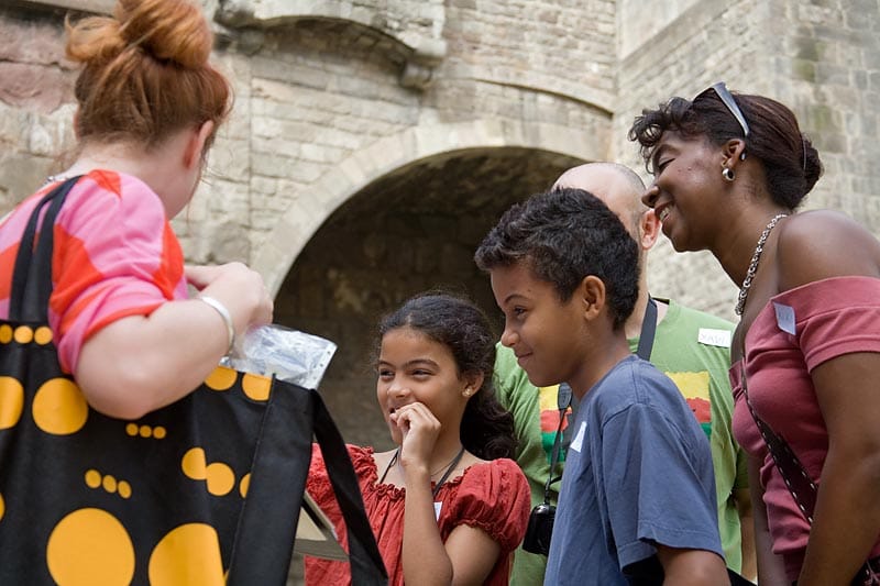 2.5-Hour Kids & Family Walking Tour in English - Key points to know before you go