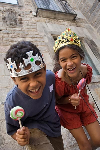 2.5-Hour Kids & Family Walking Tour in English - The Candy Stops and Traditional Workshops That Make It Worth It