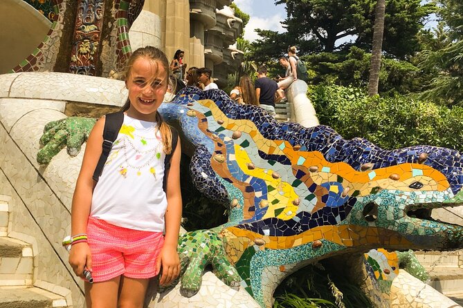 2-Day Tour: Gaudi & Sagrada Familia + Montserrat & Winery - Penedès Valley: lunch with views and a winery tour made for adults