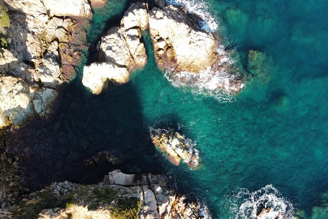 3 Hours Excursion in Sea Kayak with Snorkel - The safety brief and guide support are part of the value