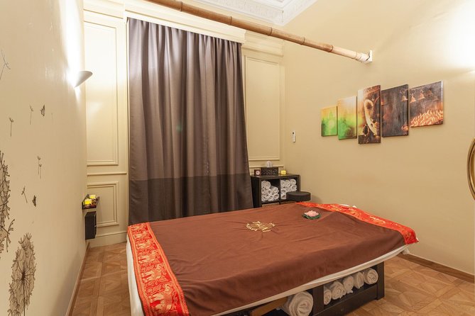 60 min Foot and Leg Massage at THAI SPA MASSAGE BARCELONA - Choosing Your Essential Oil Aroma