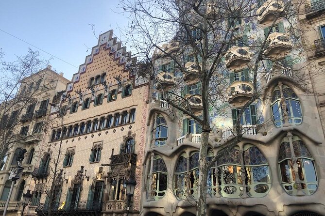 8-Hour Barcelona Private Tour - Pedralbes stops: monastery walls, palace gardens, and a slower pocket of calm