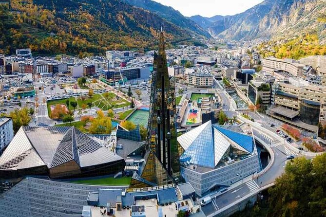 Andorra, France & Spain: 3 Countries in One Day from Barcelona - Circ de Pessons: A Five-Minute Glacial Water Pause