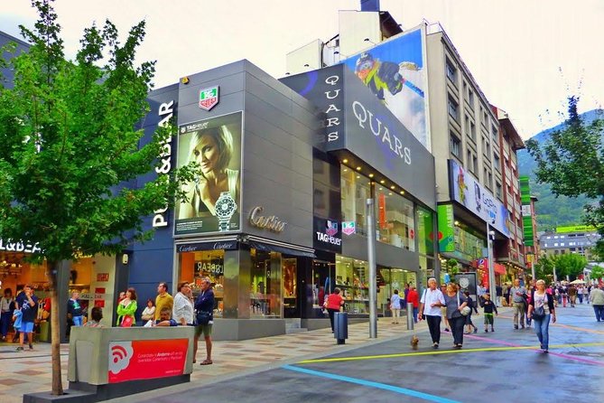Andorra Private Tour: Sightseeing, Shopping & Traditional Lunch - Andorra la Vella: 2.5 hours of shopping that starts paying off fast