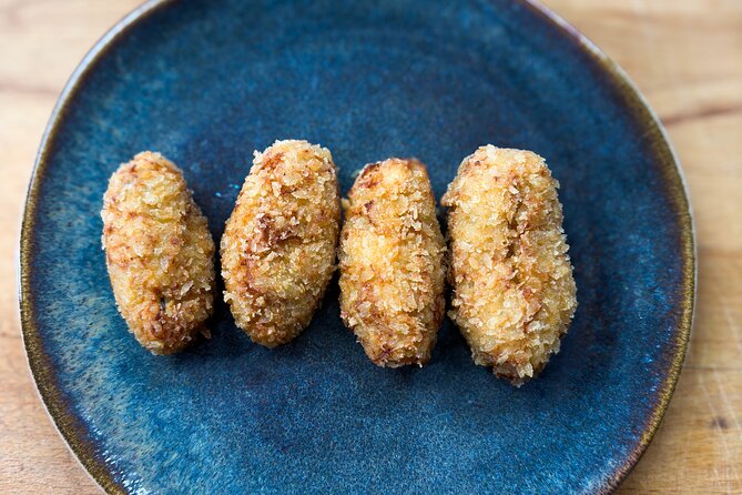 Authentic spanish tapas cooking class in barcelona - Chef Vulkano, practical tips, and learning by doing
