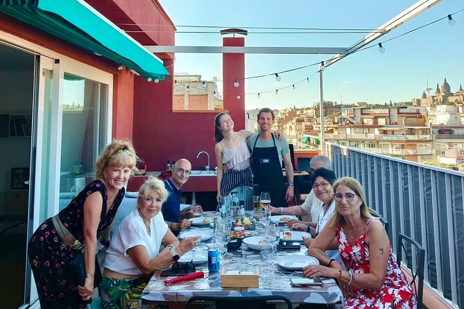 Barbecue in a penthouse in the center of Barcelona with a chef - Your 3-Hour Food Flow: From Cava to Grilled Pineapple