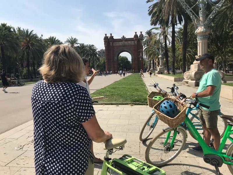Barcelona: 1.5-Hour Sightseeing Tour by Bike/Electric Bike - What’s included and what that means for your day