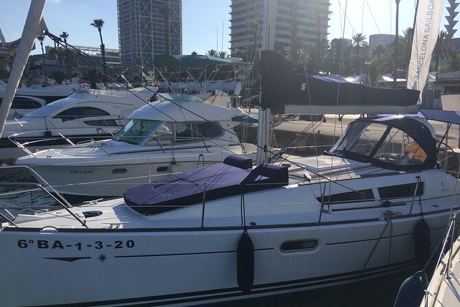 Barcelona 1-hour Boat Trip with Cava and Snacks - One hour private sailboat time that actually feels like a break