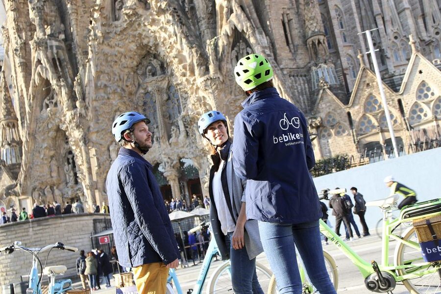 Barcelona: 2.5-Hour Bike or E-Bike Historical Tour - El Born, Mercat del Born, and St. Mary of the Sea: old Barcelona between the big names
