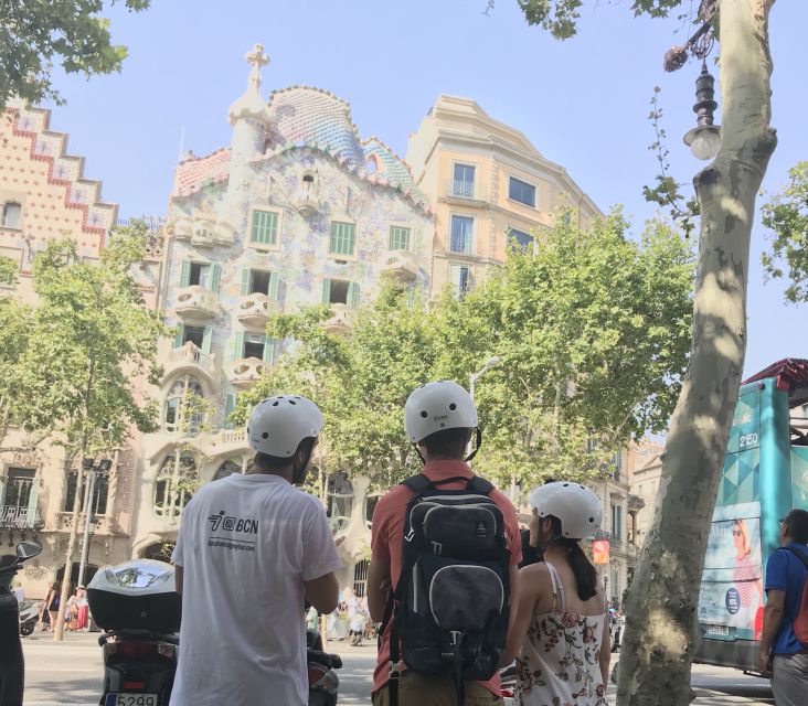 Barcelona: 2.5-Hour Gaudí Segway Tour - Sagrada Família from the neighborhood: what you can actually take in