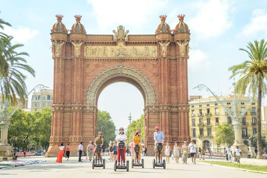 Barcelona: 2,5h Gaudí Segway Tour - A quick bullring reminder at La Monumental, then Poble-sec views