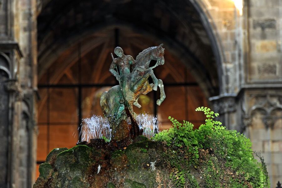 Barcelona 2-Hour Gothic Walking Tour - Key highlights worth your attention