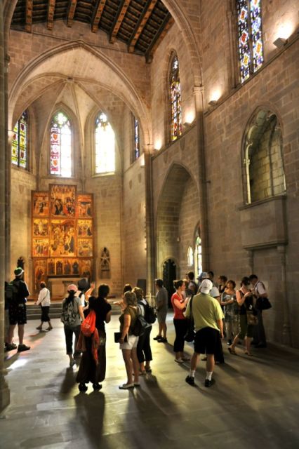 Barcelona 2-Hour Gothic Walking Tour - Museu Frederic Marès after the walk, what makes this extra worth it