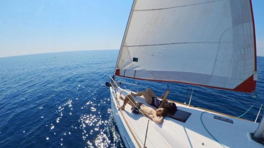 Barcelona: 2-Hour Sunset Sailboat Trip - Winter sun and why the jacket matters