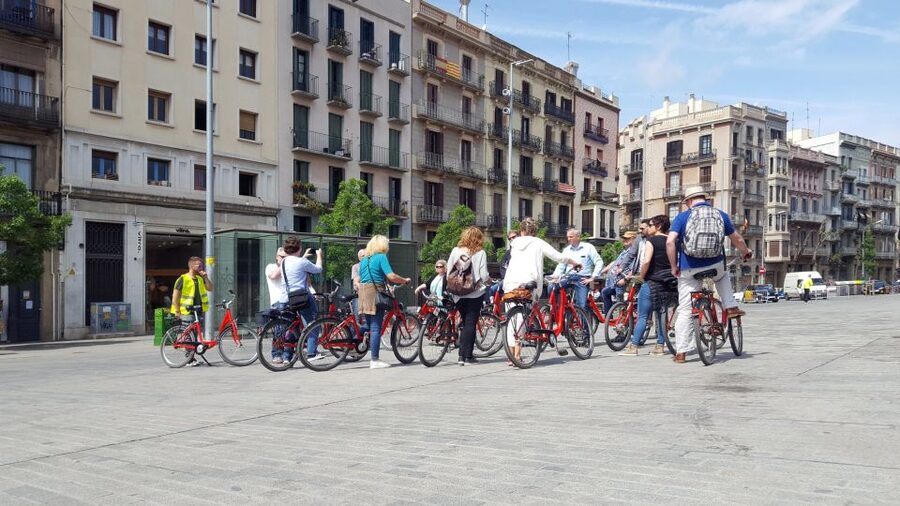 Barcelona: 3-Hour Bike Tour with Spanish Tapas - Tapas, wine, and cava: the best reason to book the food into the ride