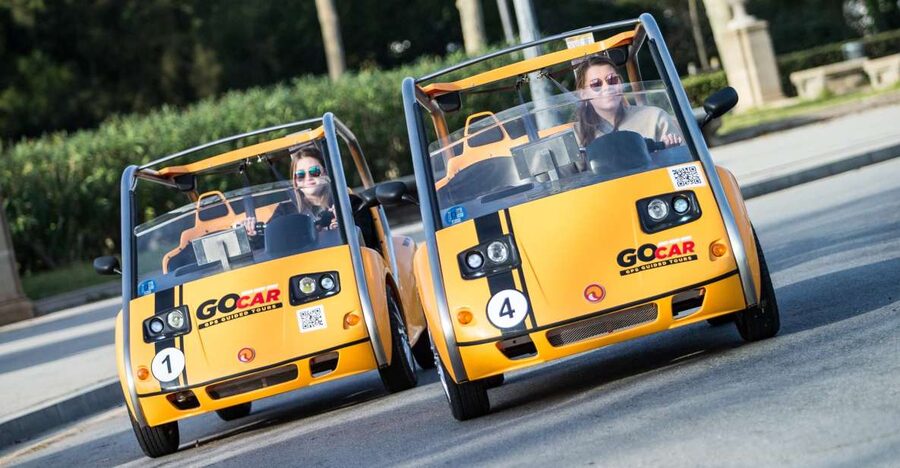 Barcelona: 3-Hour Discover Gaudí GoCar Tour - Getting Set Up at Passeig de Pujades and Hitting the Road