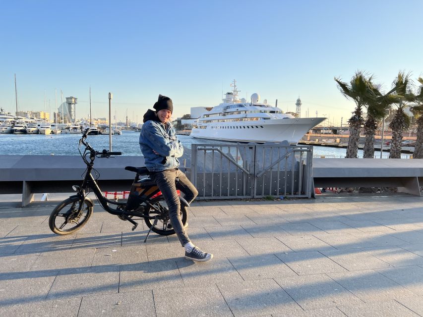 Barcelona: 3-Hour Montjuic Mountain E-Bike Guided Tour - Language options and what to expect from the guide