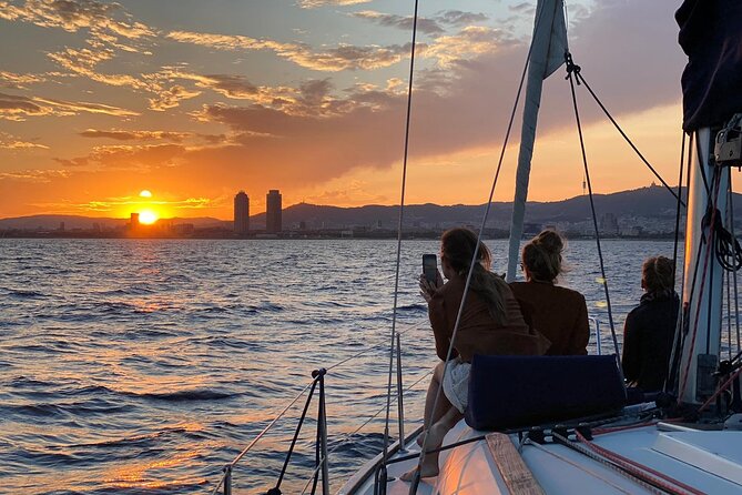 Barcelona 3-hour Private Boat Trip - Montjuic and Sagrada Familia From the Water