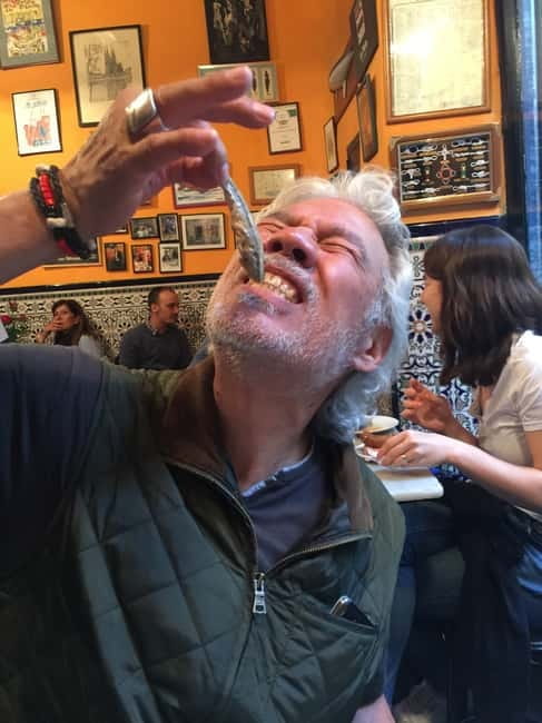 Barcelona: 3-Hour Sips, Sites & Bites Food & History Tour - Walking The Three Zones: Gothic Quarter, El Born, and Barceloneta
