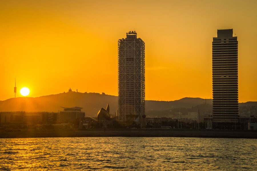Barcelona: 4-Hour E-Bike Photography Tour - Cervantes 5 meeting point, Gothic Quarter start