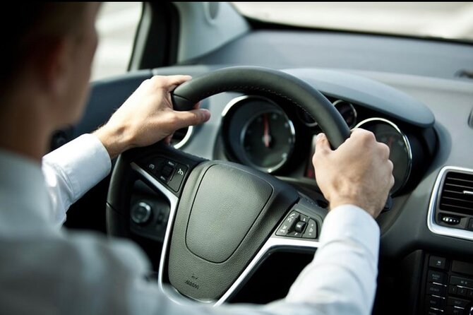 Barcelona Airport, Cruise port or Hotel private Transfer - Communication in the Real World: Meet Fast, Stay Connected, Handle Changes