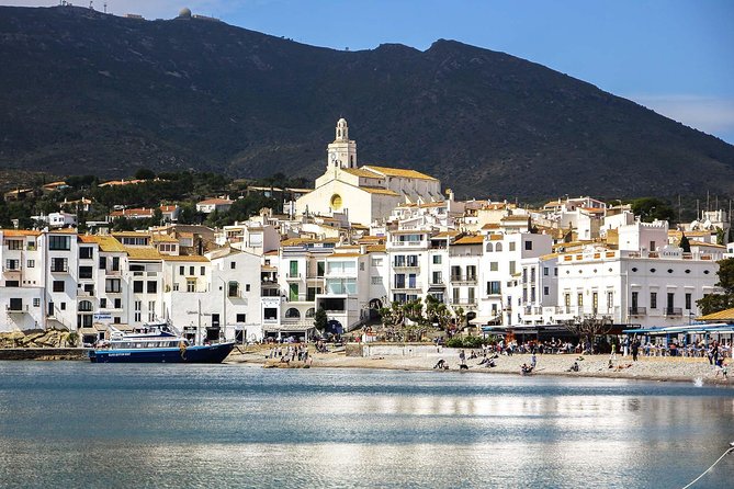 Barcelona Airport, Cuise Port or City Hotels Private Transfer - The tablet sign system that prevents the most common pickup headaches