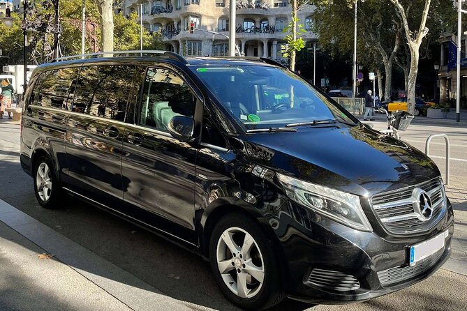 Barcelona airport transfer (From 1 to 7 passengers) - Private Ride for Up to 7 Passengers, Without Splitting Up