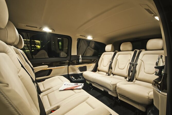 Barcelona Airport Transfer (Private): Arrival or Departure - Private meet-and-greet at BCN, without the taxi hunt