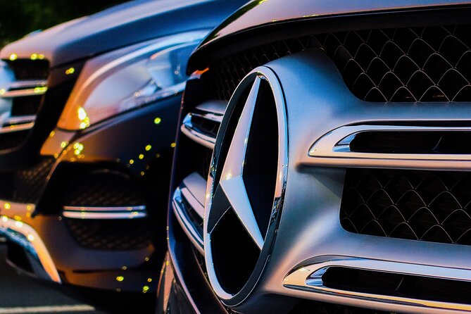 Barcelona Airport Transfer (Private): Arrival or Departure - Your driver as a mini guide to getting oriented