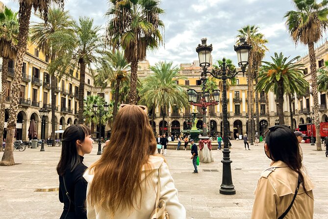 Barcelona all included: Sagrada, Park Güell, Montjuic & Gothic - Lunch setup before Sagrada Familia: flexible, on your own budget