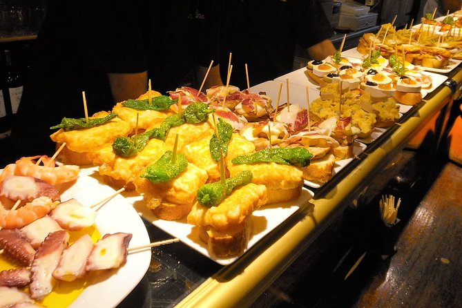 Barcelona Art and Tapas Small Group Walking Tour with Picasso Museum - Barcelona Cathedral and Plaça Sant Felip Neri, where style changes across centuries
