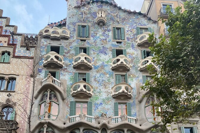 Barcelona: Bar Crawl at Gaixample - A Balanced Note: When Things Feel Off