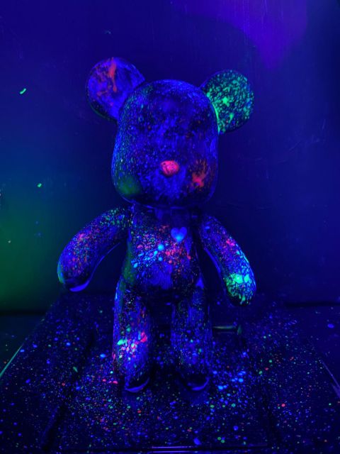 Barcelona: Bear-brick Fluorescent Painting | Wine and Art - What You Should Bring, and What You Can Expect With Zero Guesswork