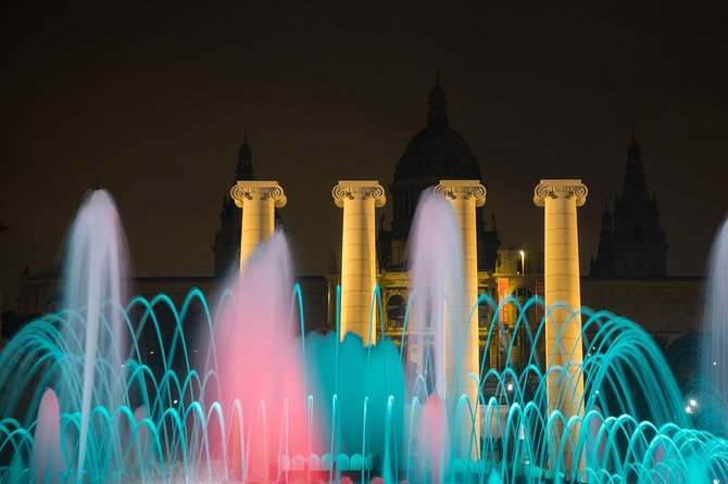Barcelona Best Views: Old Town and Montjuic Castle Private Tour - Why This Private Old Town and Montjuic Castle Combo Works at Sunset