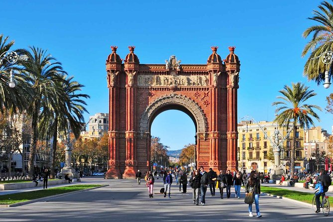 Barcelona Bike Highlights & Sagrada Familia Small Group Tour - Value check: what is included, and what you still need