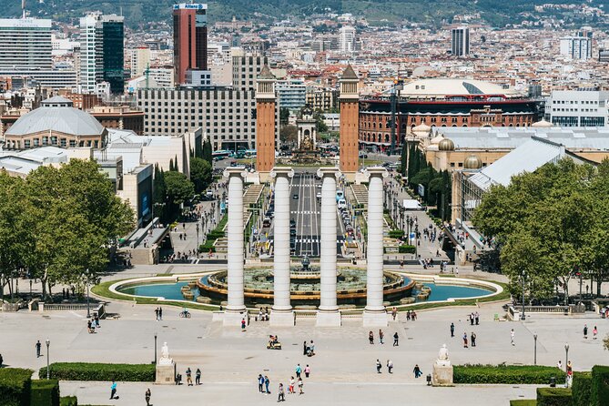 Barcelona Bike Rentals - The Gothic and Born Neighborhood Ride You’ll Remember