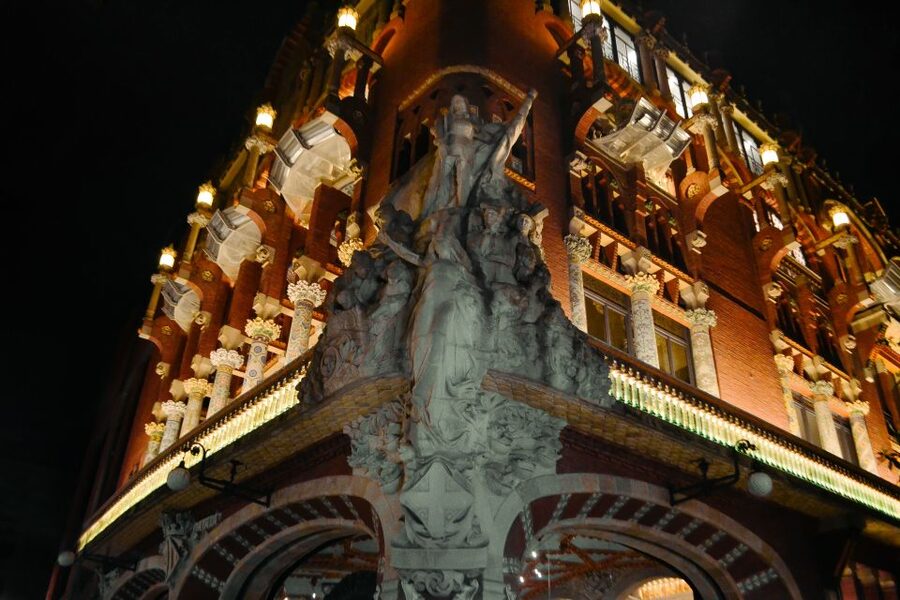 Barcelona Bike Tour by Night with Cava - Returning through night-lit sights, including the bullfighting ring and Casa Batlló
