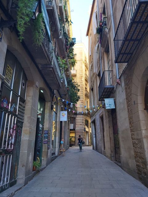 Barcelona: Bike Tour for Families - El Born’s style and energy, plus a route that keeps kids moving