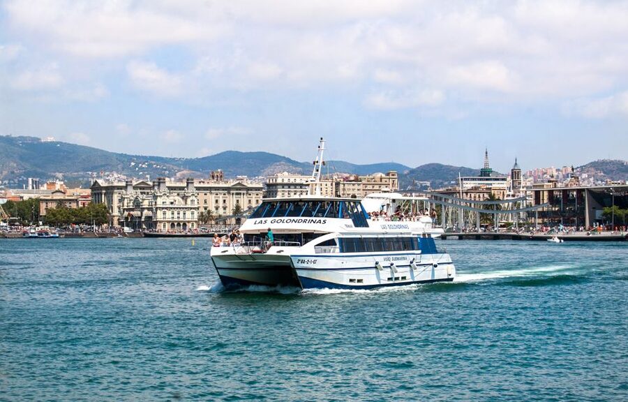 Barcelona: Boat Tour in Las Golondrinas - Why This $9 Boat Ride Works in Barcelona
