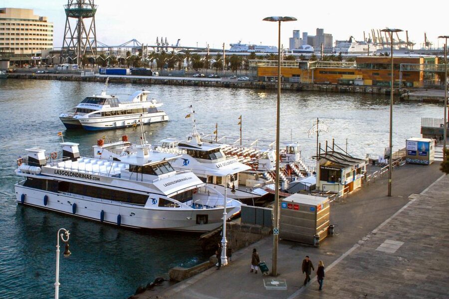 Barcelona: Boat Tour in Las Golondrinas - Price vs Value: What $9 Actually Buys You