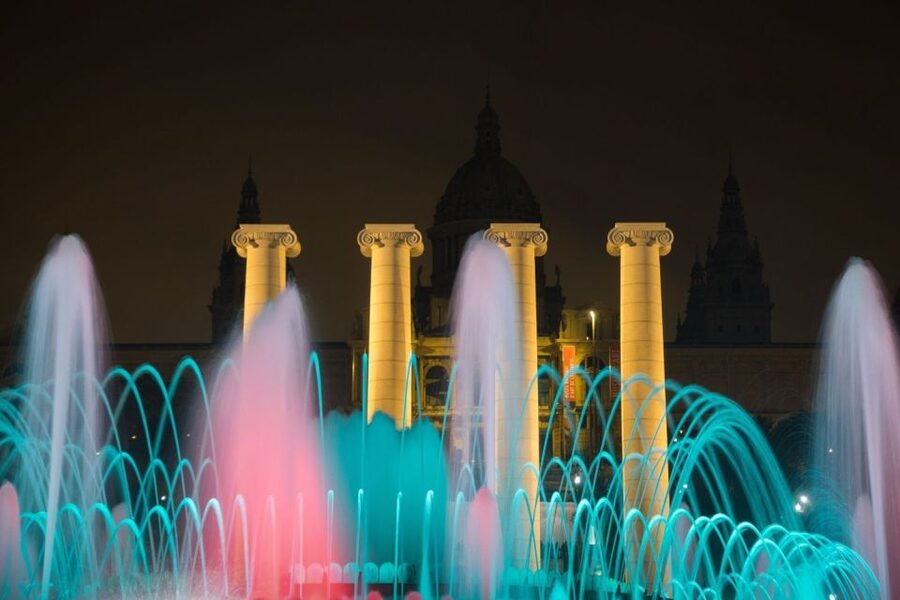 Barcelona Cable Car Sky Views, Magic Fountain & Castle Visit - The Magic Fountain Finale: When It Runs, It’s Spectacular