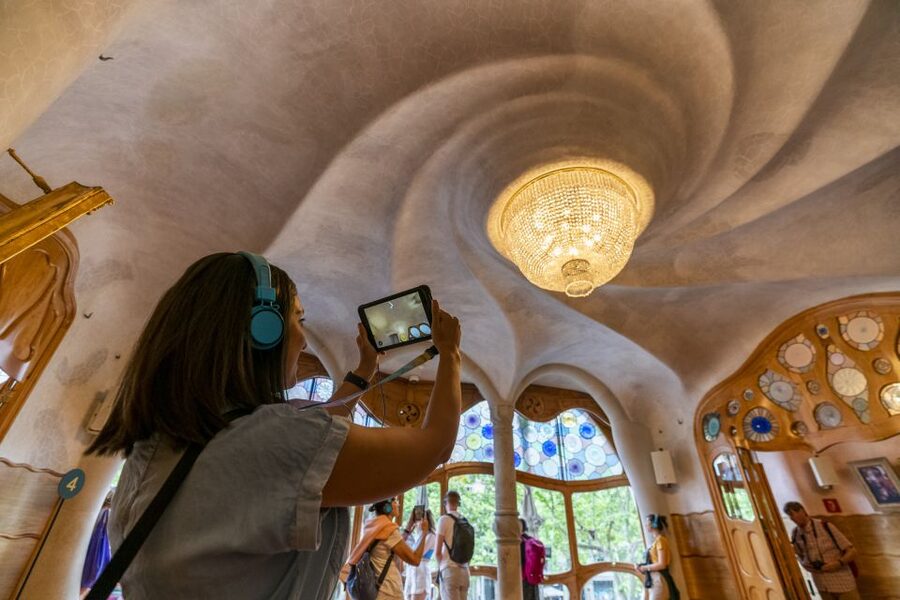 Barcelona: Casa Batlló Be The First Entry Ticket - Quick logistics notes that affect your visit