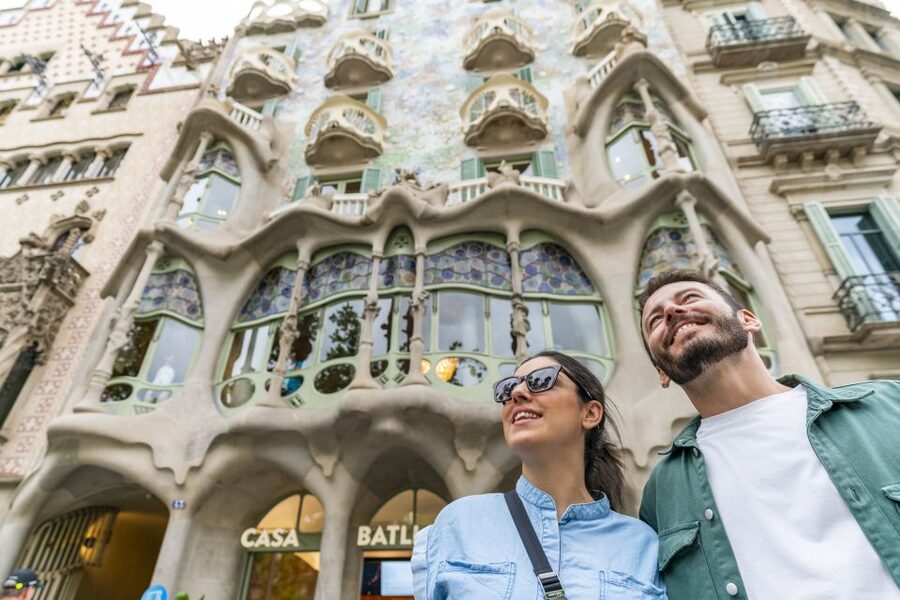 Barcelona: Casa Batlló Be The First Entry Ticket - First entry timing: beat the 9am crowd surge