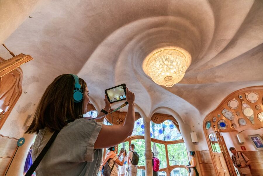 Barcelona: Casa Batlló Entry with Self-Audioguide Tour - What You’re Really Paying For With a Casa Batlló Ticket