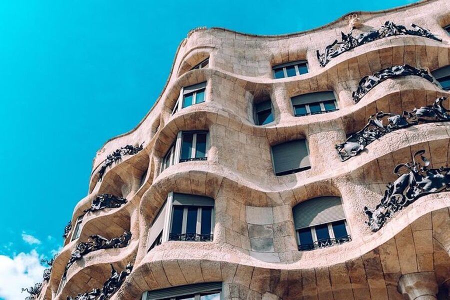 Barcelona: Casa Batlló, La Pedrera, & Chocolate Tasting Tour - Casa Batlló: UNESCO-Level Gaudí, With a Guided Route That Makes Sense