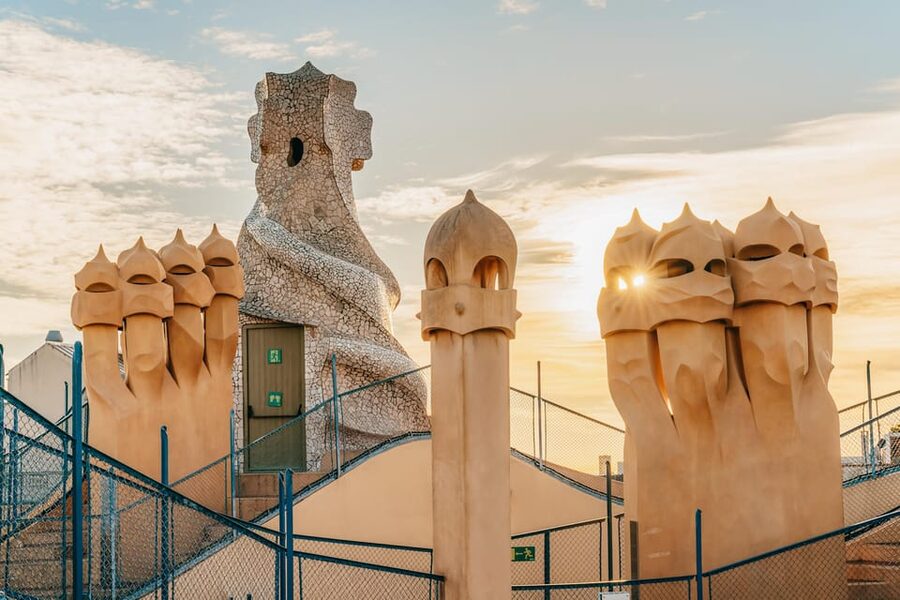 Barcelona: Casa Milà Early-Morning Access Guided Tour - Who should book this early access Casa Milà tour?
