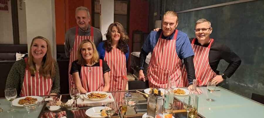 Barcelona: Catalan Paella Cooking Class - What makes the atmosphere work (and where it can trip you up)