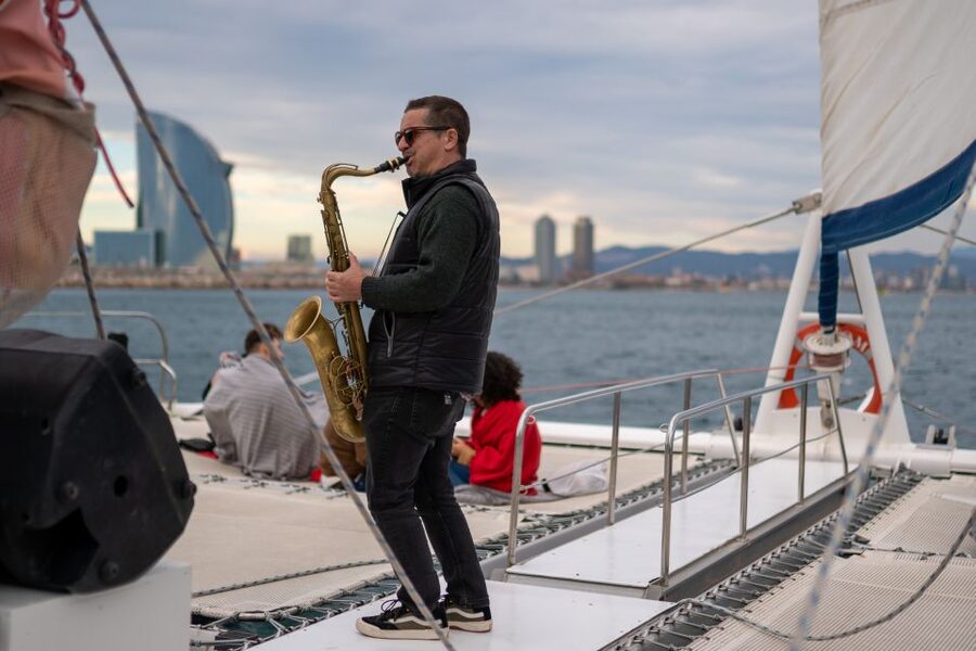 Barcelona: Catamaran Cruise with optional Live Jazz Music - Weather and Packing for Barcelona Sea Air