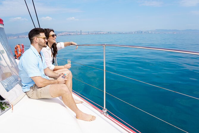 Barcelona Catamaran Cruise with Tapa & Drink Included - Sunset vs Daytime: Pick the Light (and Swim or Skip)